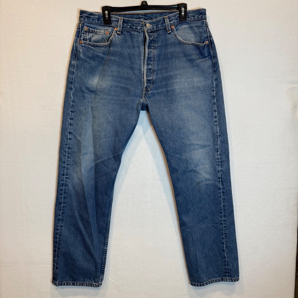 Vintage Y2K Levis 501 Mens 38x32 Made in USA Blue Straight Leg Button Fly Jeans